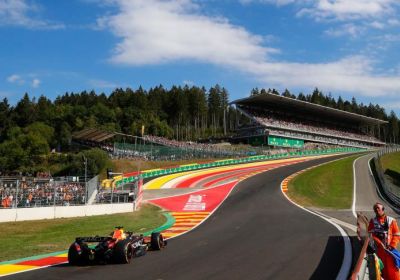 Vibreurs préfabriqués en béton au circuit de Spa-Francorchamps : l’expertise Larco